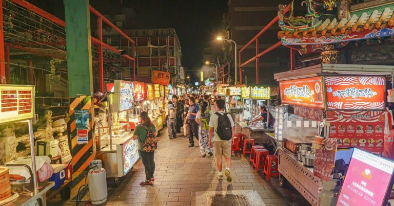 台北・士林夜市の賑わい