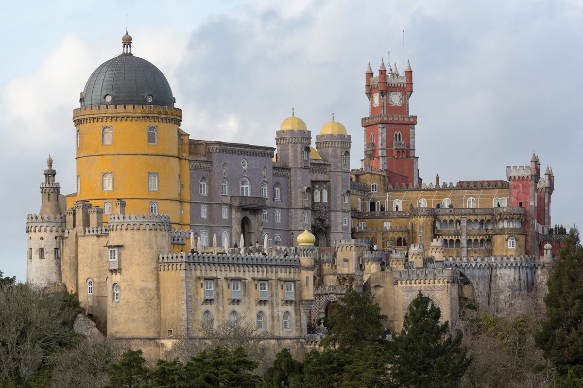 写真：ペーナ宮殿（Palácio Nacional da Pena）